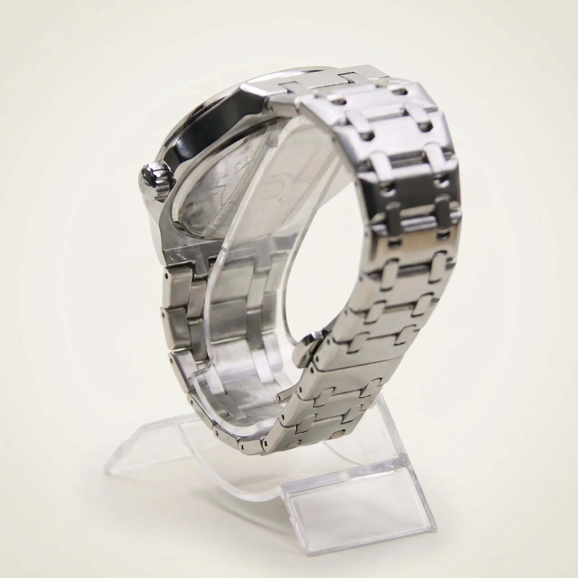 Poedagar Nautilus Clear Men’s Watch – Luxury Stainless Steel Quartz Timepiece