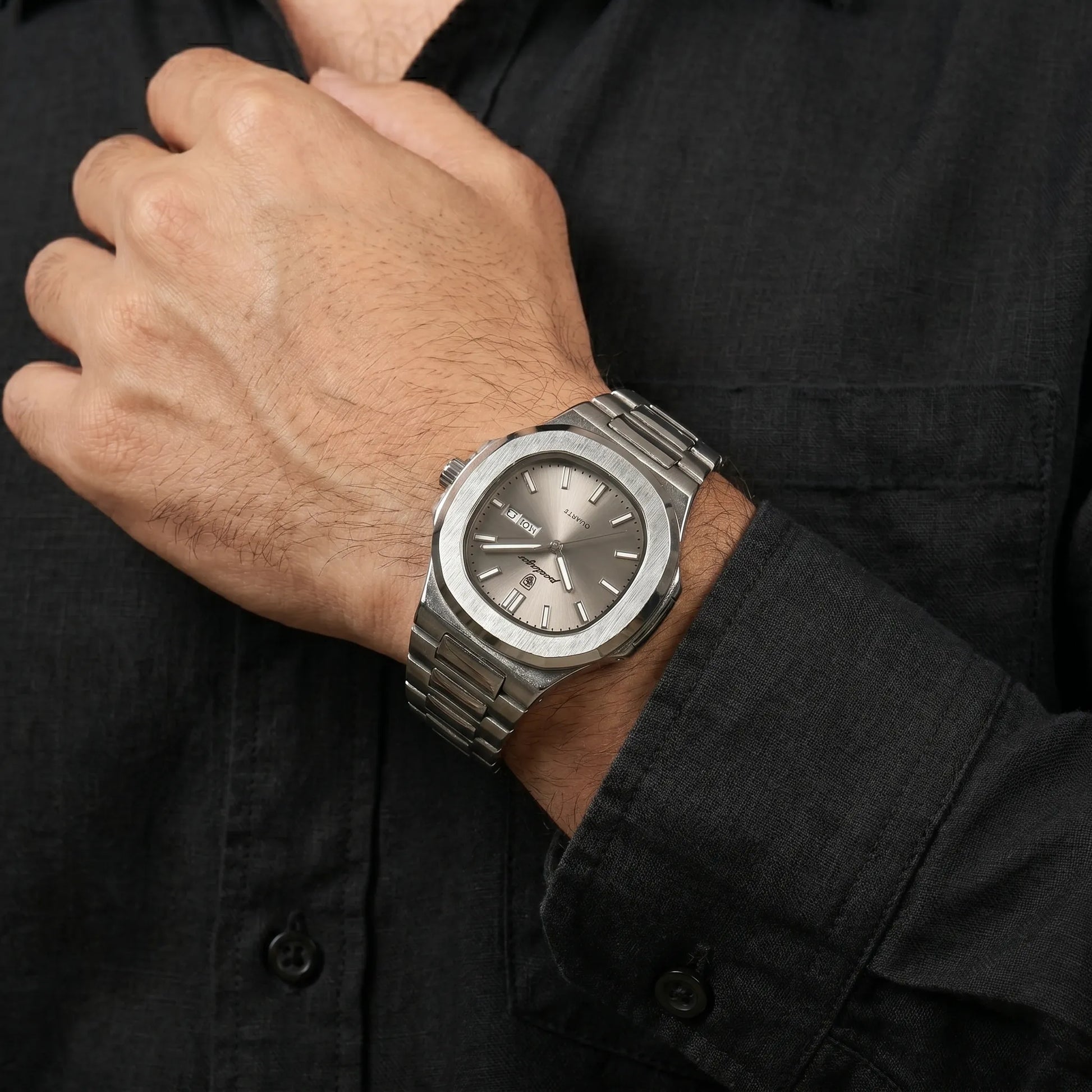 Poedagar Nautilus Clear Men’s Watch – Luxury Stainless Steel Quartz Timepiece